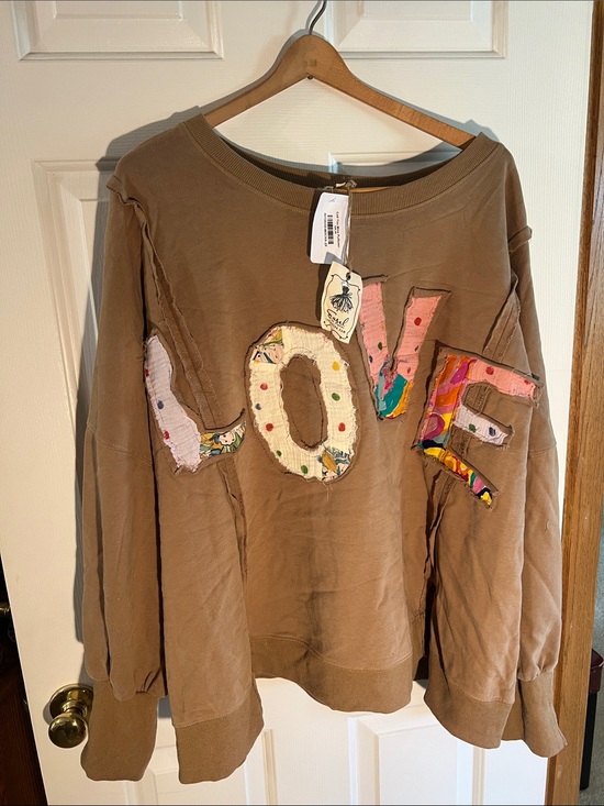 Easel Los Angeles Tops - Love Appliqué Brown Sweatshirt - Free People